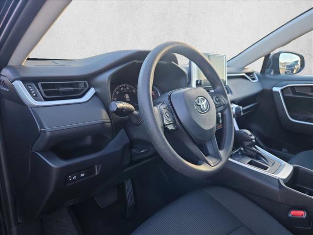 Used 2023 Toyota RAV4 LE image 9