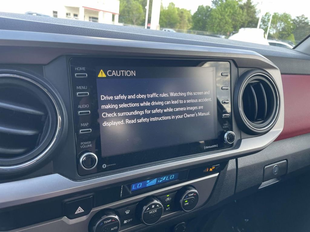 Used 2022 Toyota Tacoma SR5 w/ Technology Package image 38