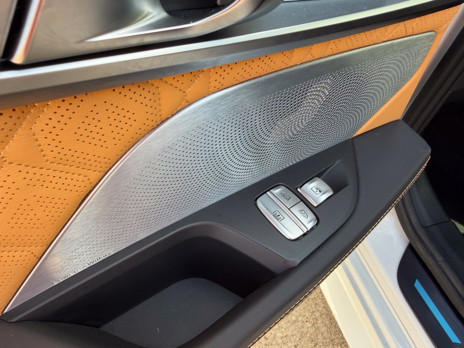 Used 2023 BMW M8 Gran Coupe xDrive Competition w/ M Carbon Exterior Package AWD/4WD image 34