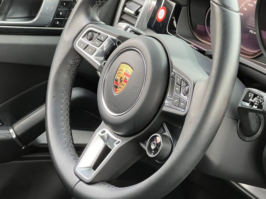 Used 2021 Porsche Cayenne Turbo image 40