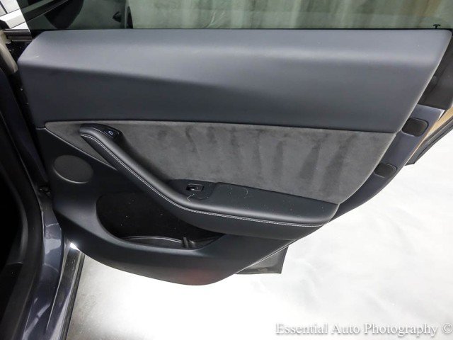 Used 2023 Tesla Model Y Performance AWD/4WD image 40