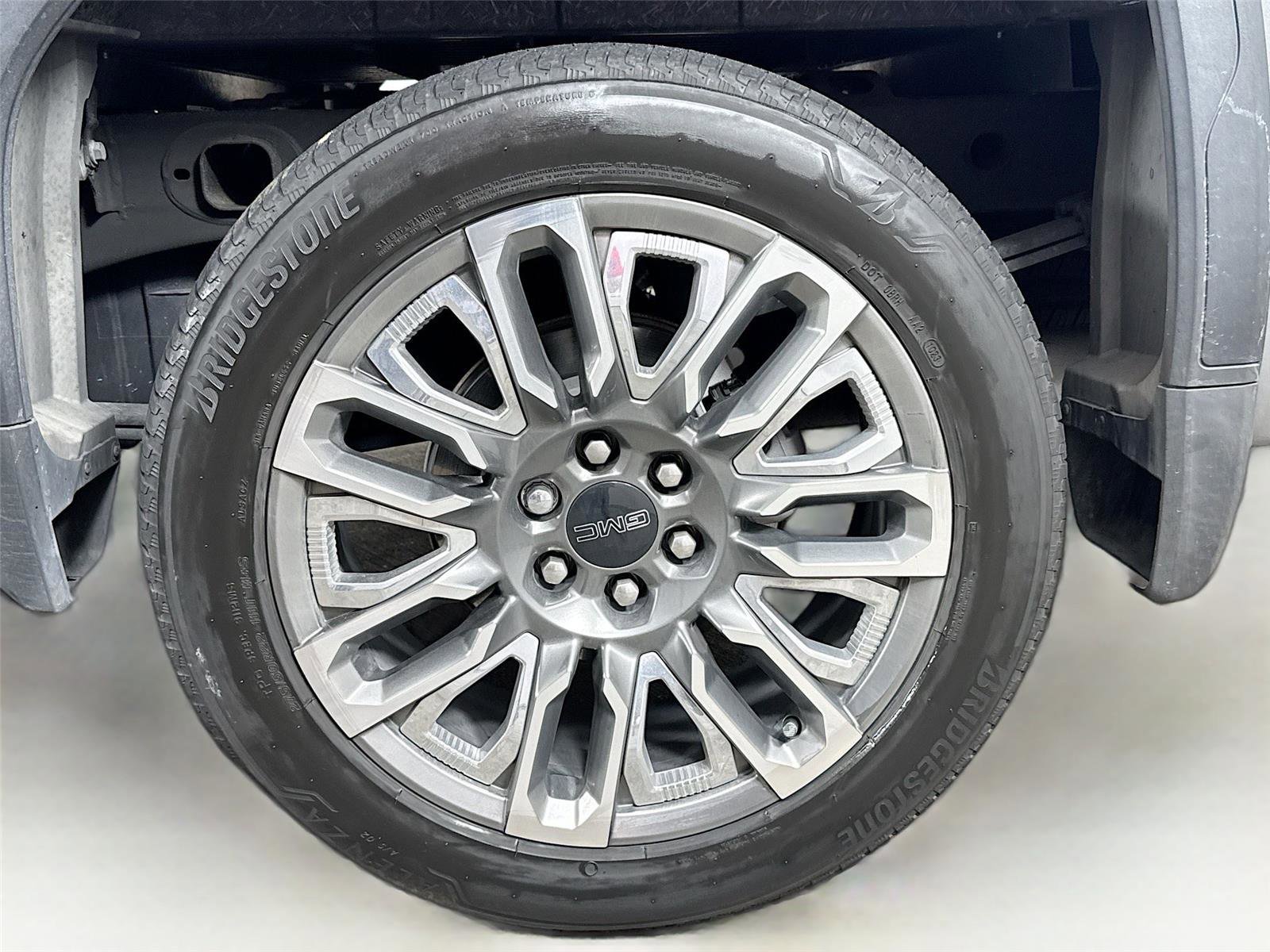 Used 2023 GMC Sierra 1500 Denali Ultimate AWD/4WD image 26