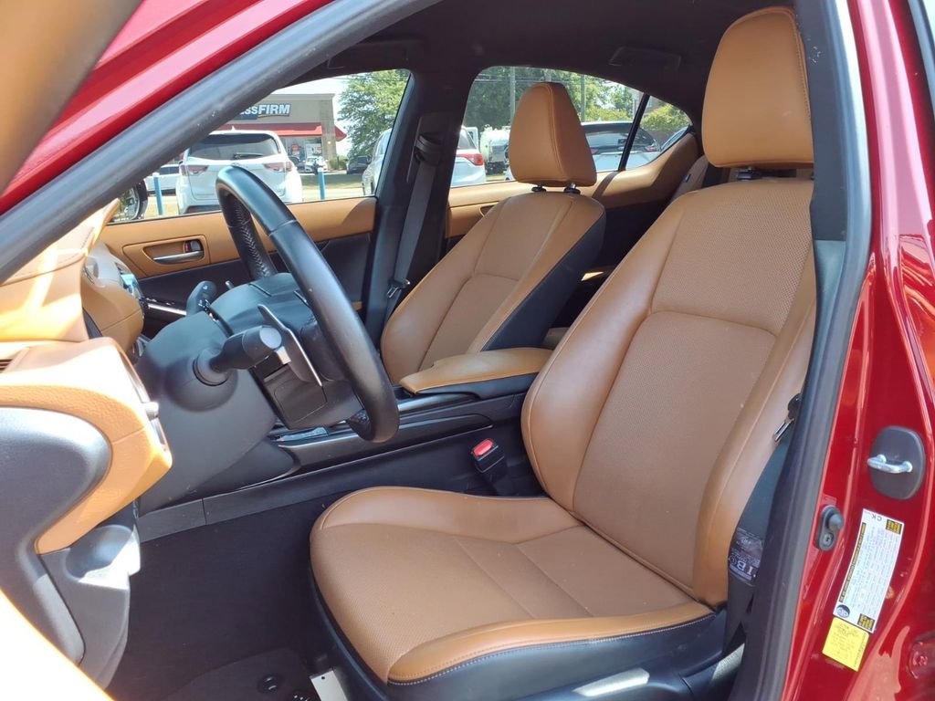 Used 2021 Lexus IS 300 w/ Accessory Package RWD image 4