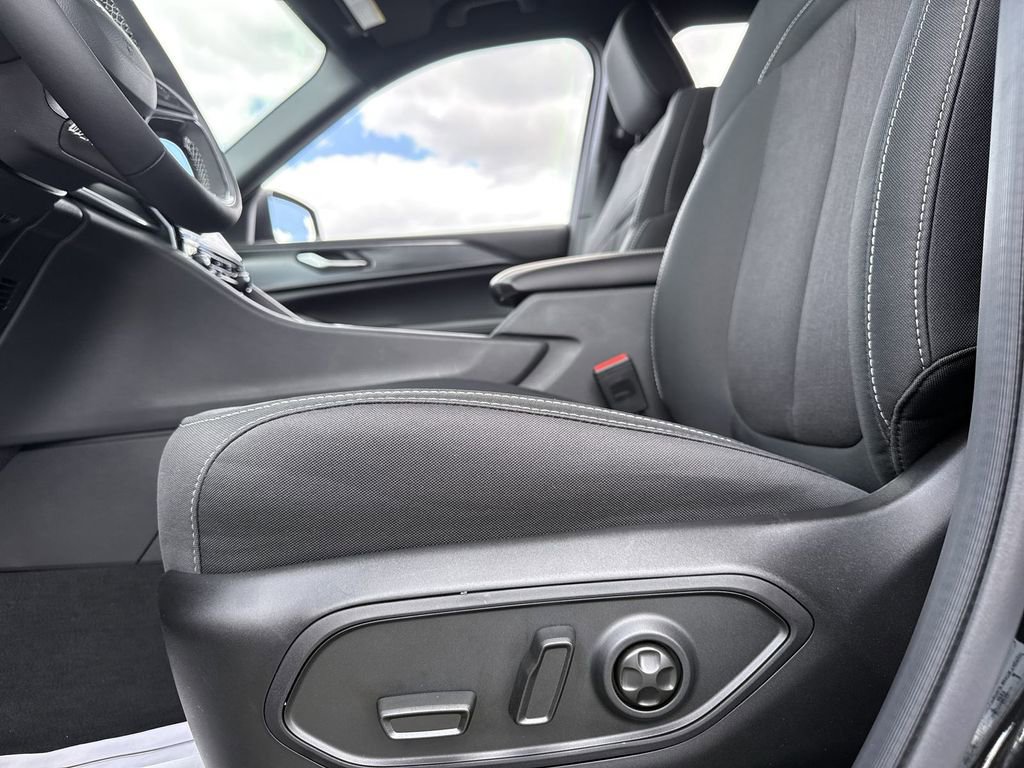 New 2026 Jeep Grand Cherokee L Laredo image 12