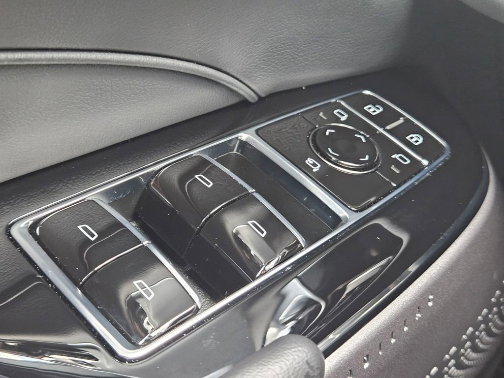 New 2025 Cadillac Lyriq Sport image 17