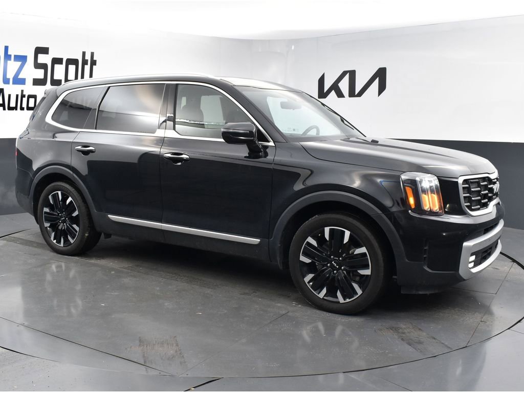 Used 2024 Kia Telluride SX Prestige w/ Towing Package image 7