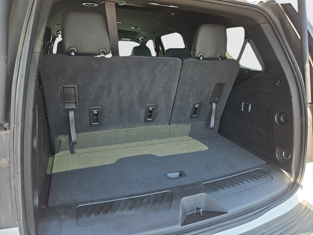Used 2024 GMC Yukon SLT AWD/4WD image 9