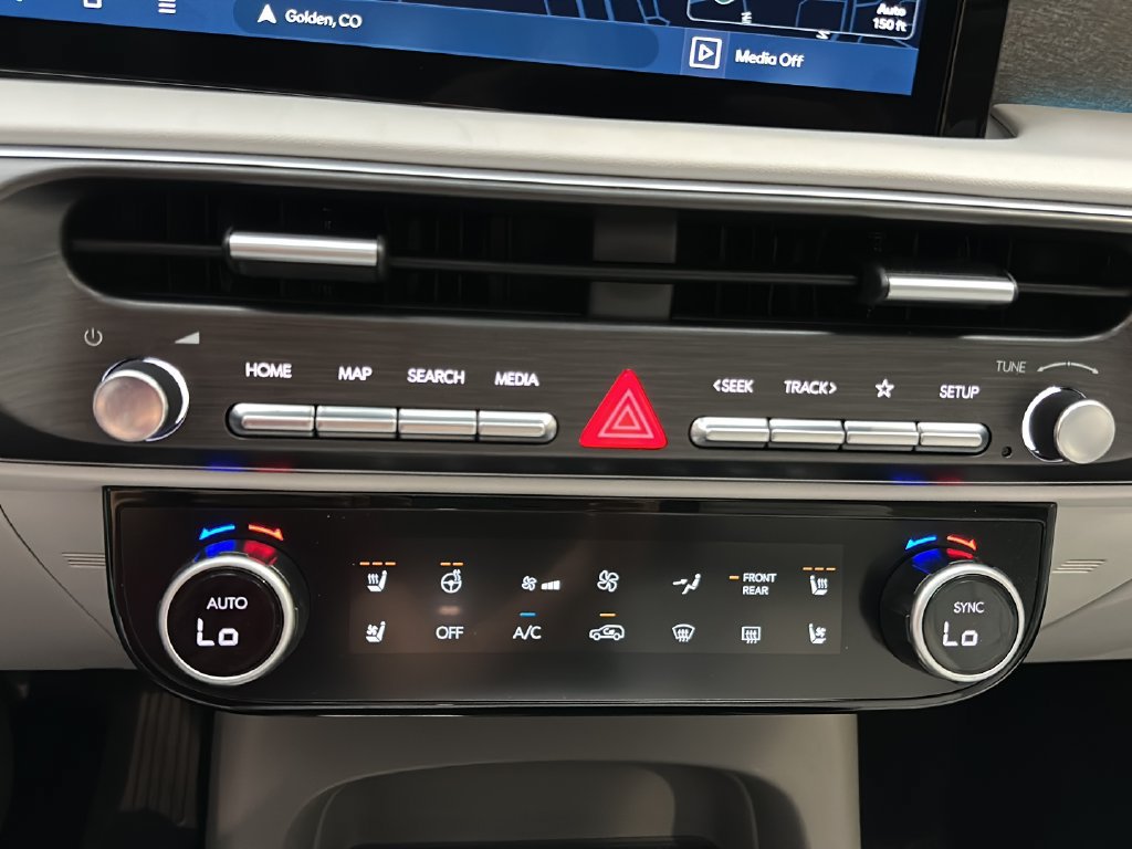 Certified 2026 Hyundai Palisade Limited AWD/4WD image 38