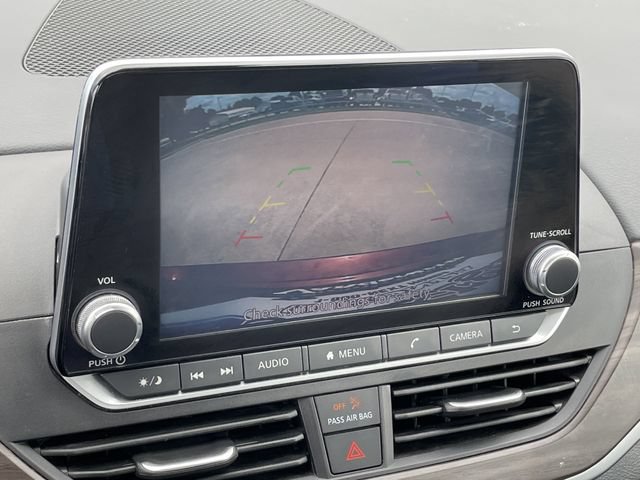 Used 2024 Nissan Altima 2.5 SV FWD image 18