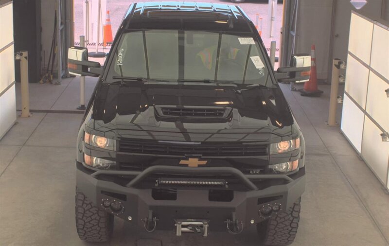 Used 2017 Chevrolet Silverado 2500 LTZ w/ Duramax Plus Package AWD/4WD image 5