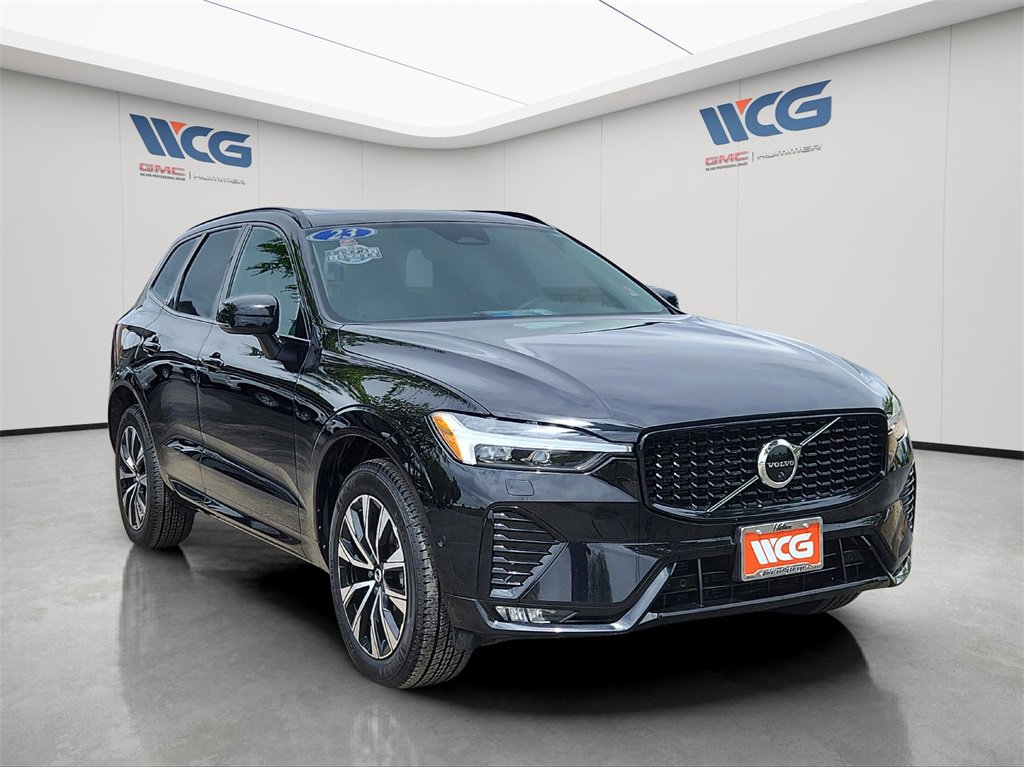 Used 2023 Volvo XC60 B5 Plus image 2