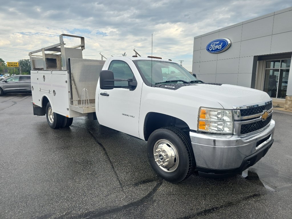 Used 2012 Chevrolet Silverado 3500 W/T RWD image 4