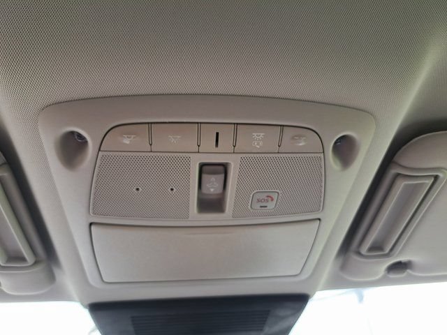 Used 2022 Nissan Armada SL w/ Captain's Chairs Package RWD image 22
