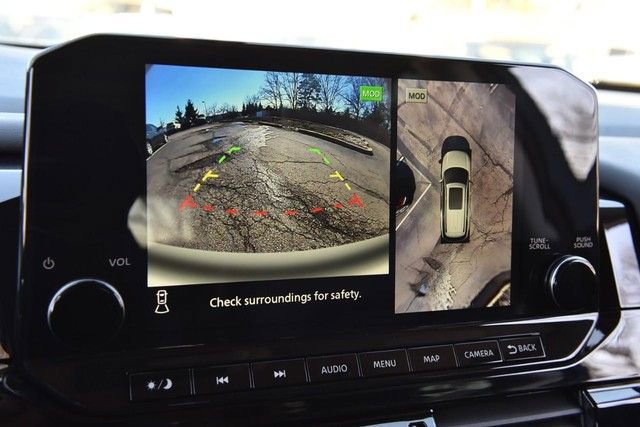 Certified 2025 Nissan Pathfinder SL w/ SL Premium Package image 13