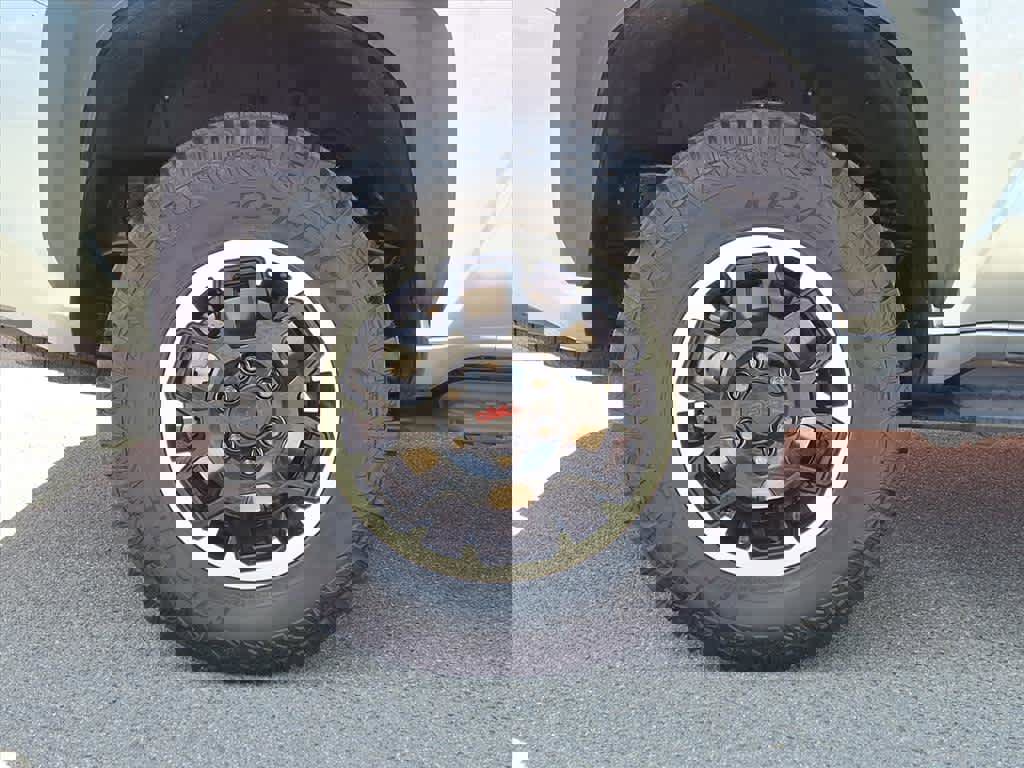 Certified 2025 Toyota 4Runner TRD Off-Road image 7