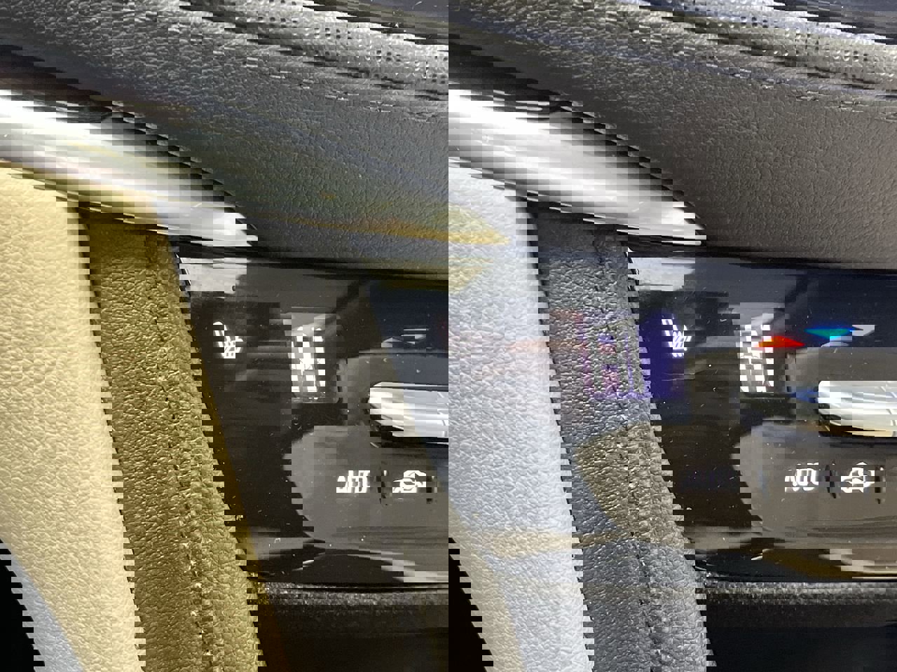 Used 2017 Cadillac XT5 Luxury w/ Driver Awareness Package image 23