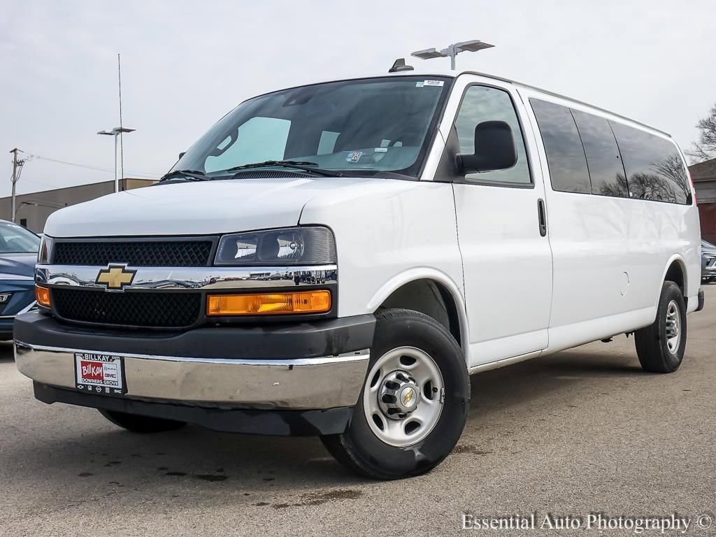 Used 2024 Chevrolet Express 3500 LT w/ LT Preferred Equipment Group image 2