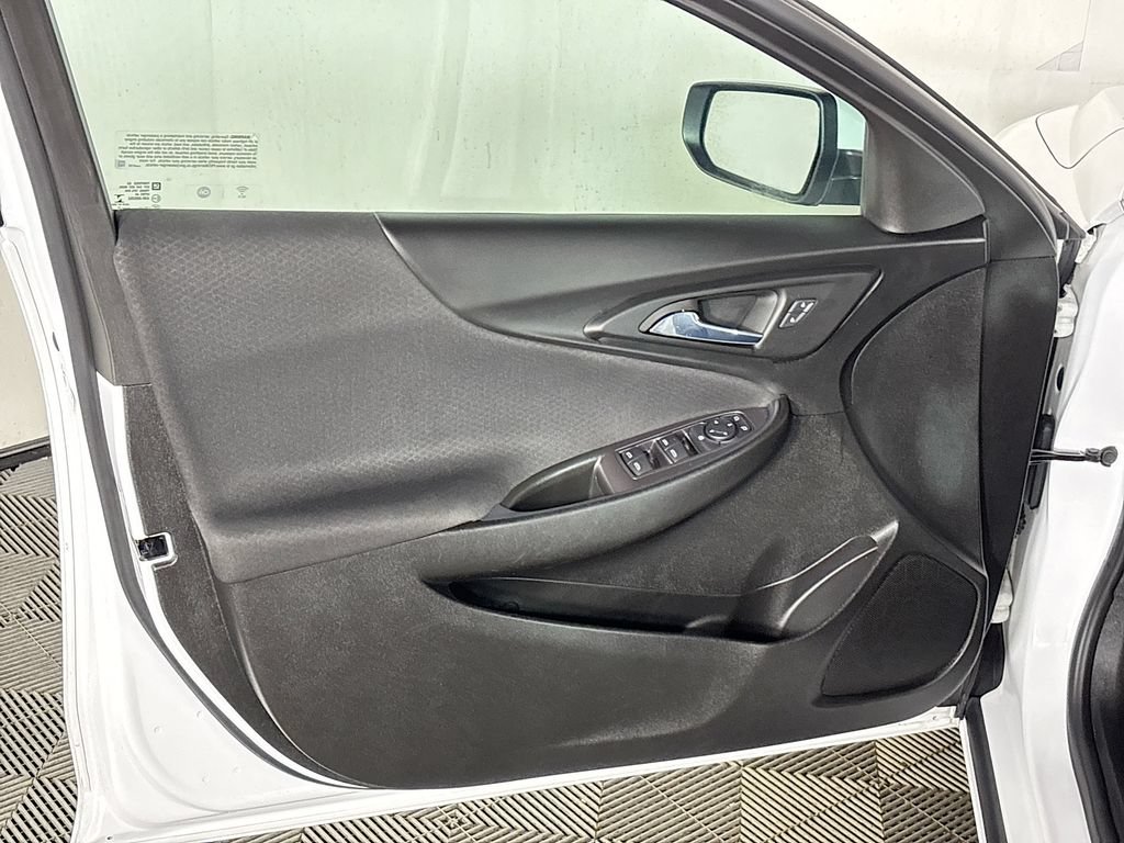 Used 2022 Chevrolet Malibu LT FWD image 10