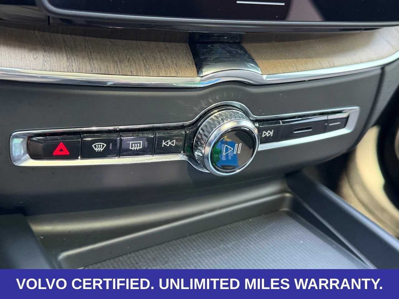 Certified 2026 Volvo XC60 B5 Plus AWD/4WD image 19