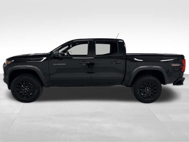 Certified 2025 Chevrolet Colorado Trail Boss AWD/4WD image 3