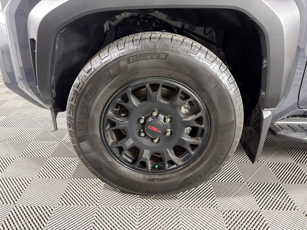 Used 2025 Toyota 4Runner TRD Off-Road Premium w/ Tow Technology Package AWD/4WD image 10