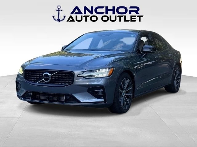 Used 2021 Volvo S60 T5 Momentum AWD/4WD image 4