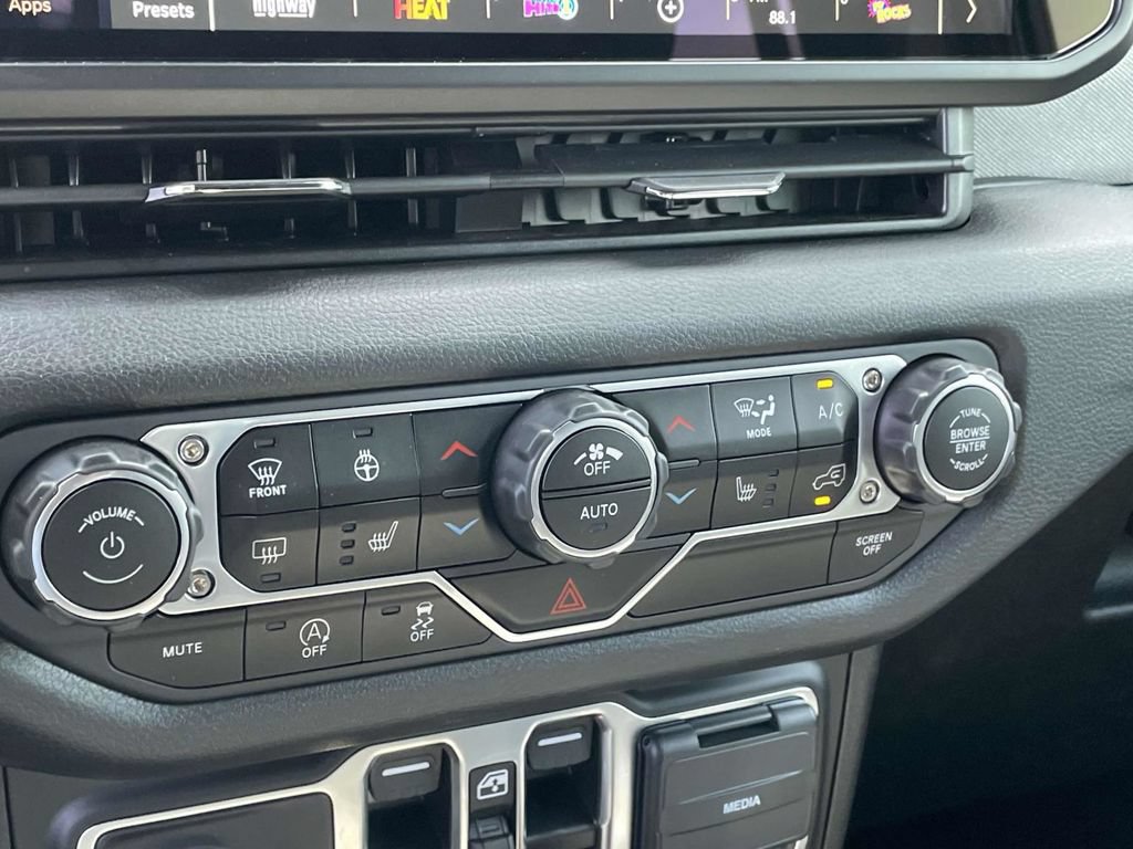 New 2025 Jeep Wrangler Unlimited Sport AWD/4WD image 35