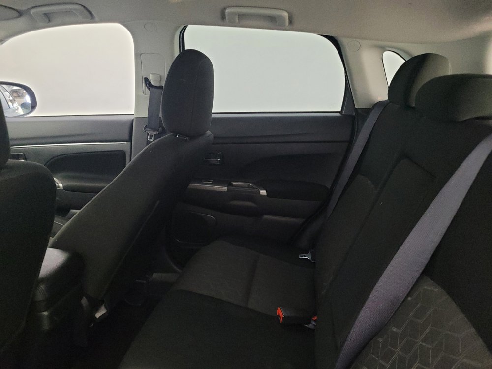Used 2021 Mitsubishi Outlander Sport SE image 18
