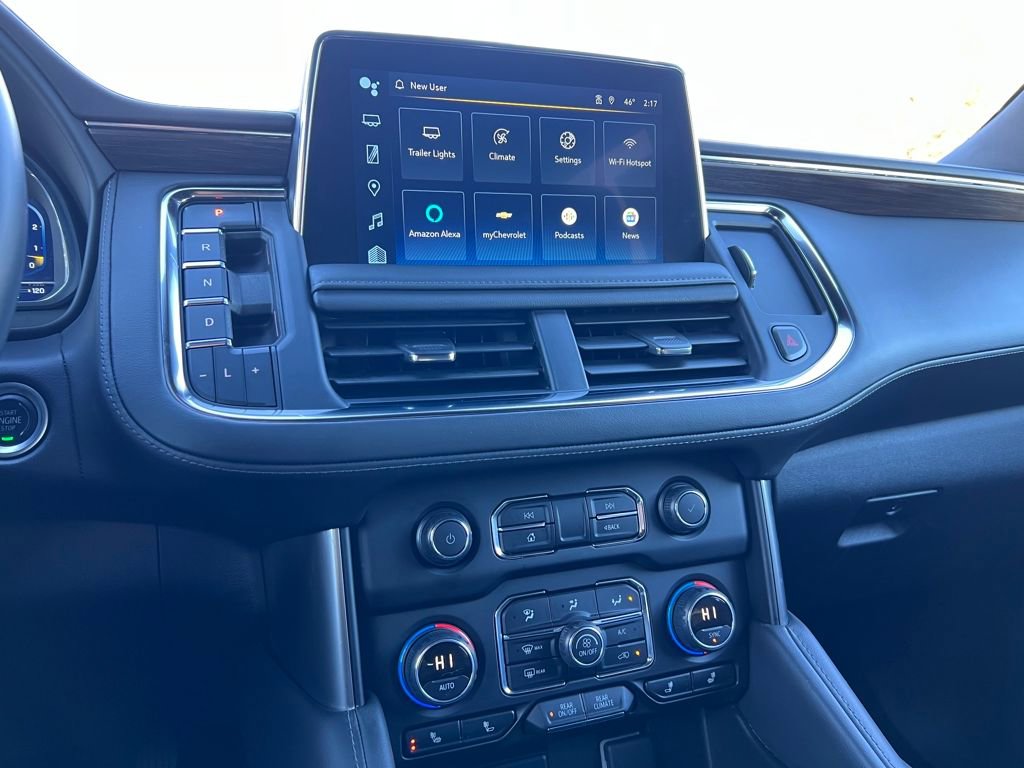 Used 2024 Chevrolet Suburban LT image 28