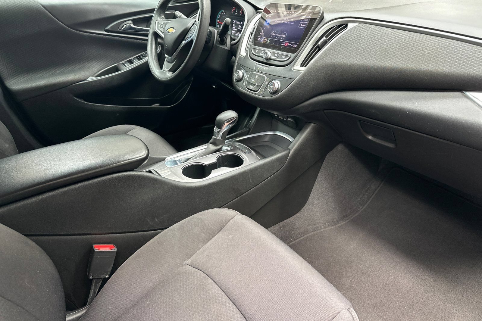 Used 2022 Chevrolet Malibu LS w/ Driver Confidence Package II FWD image 19