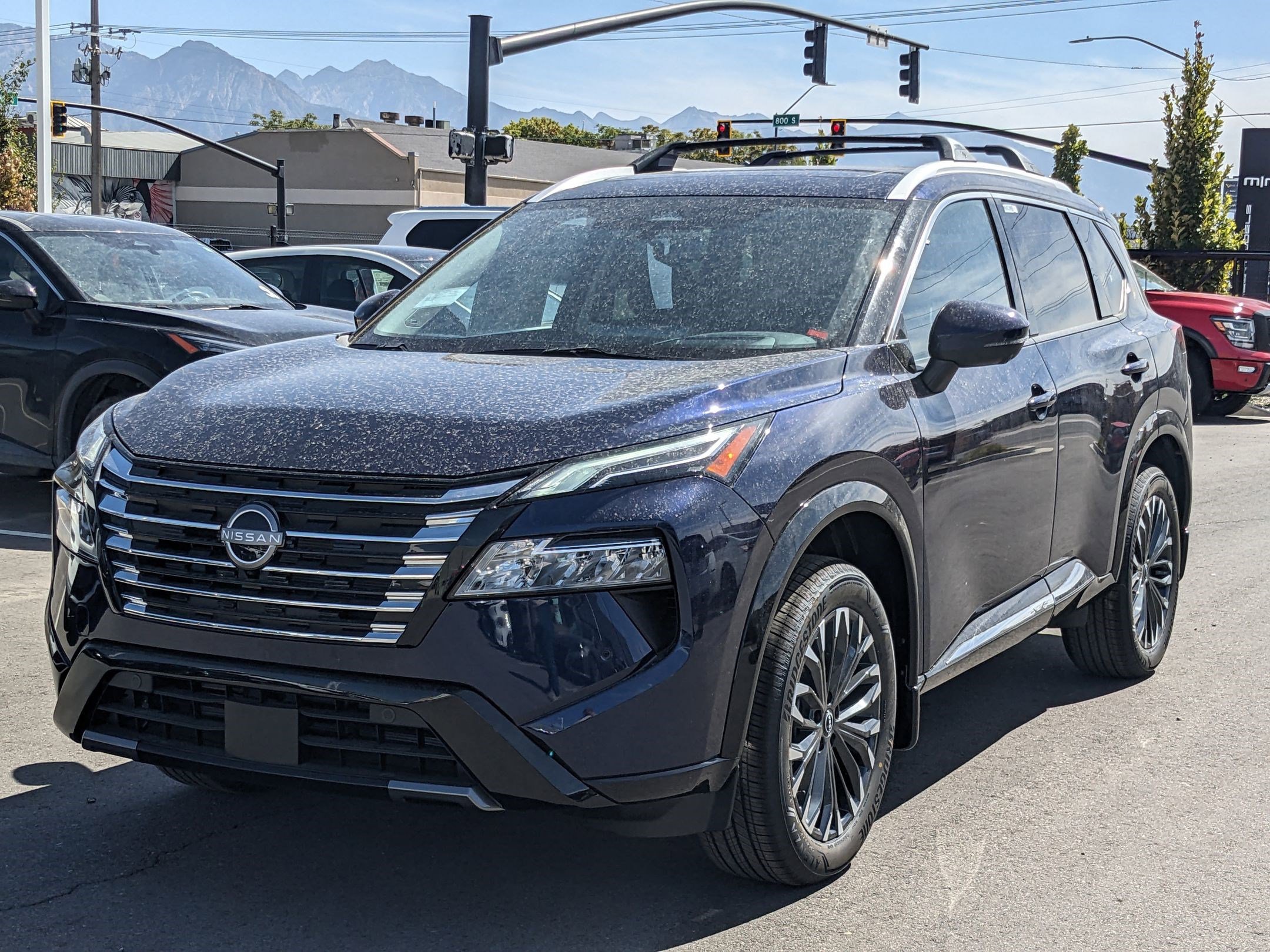 New 2026 Nissan Rogue Platinum image 10