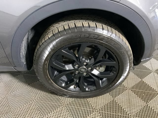 Used 2018 Land Rover Discovery Sport HSE AWD/4WD image 36