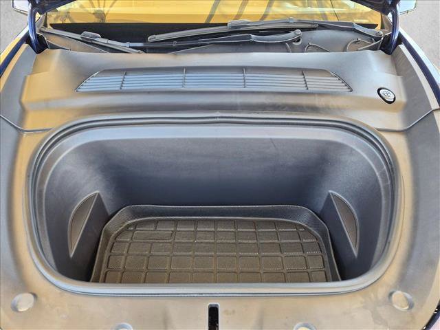 Used 2023 Tesla Model Y Long Range AWD/4WD image 23