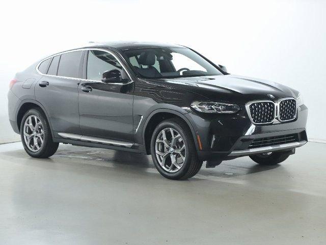 Used 2025 BMW X4 xDrive30i AWD/4WD image 11
