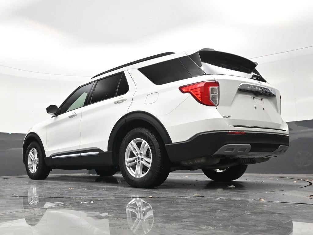 Used 2023 Ford Explorer XLT w/ Equipment Group 202A RWD image 22