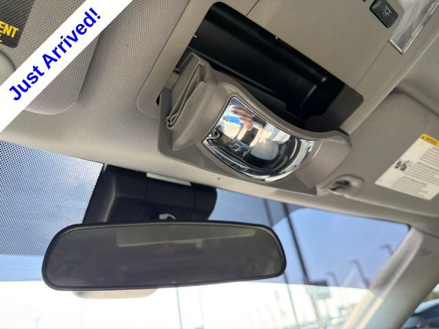 Used 2018 Toyota Highlander LE FWD image 34