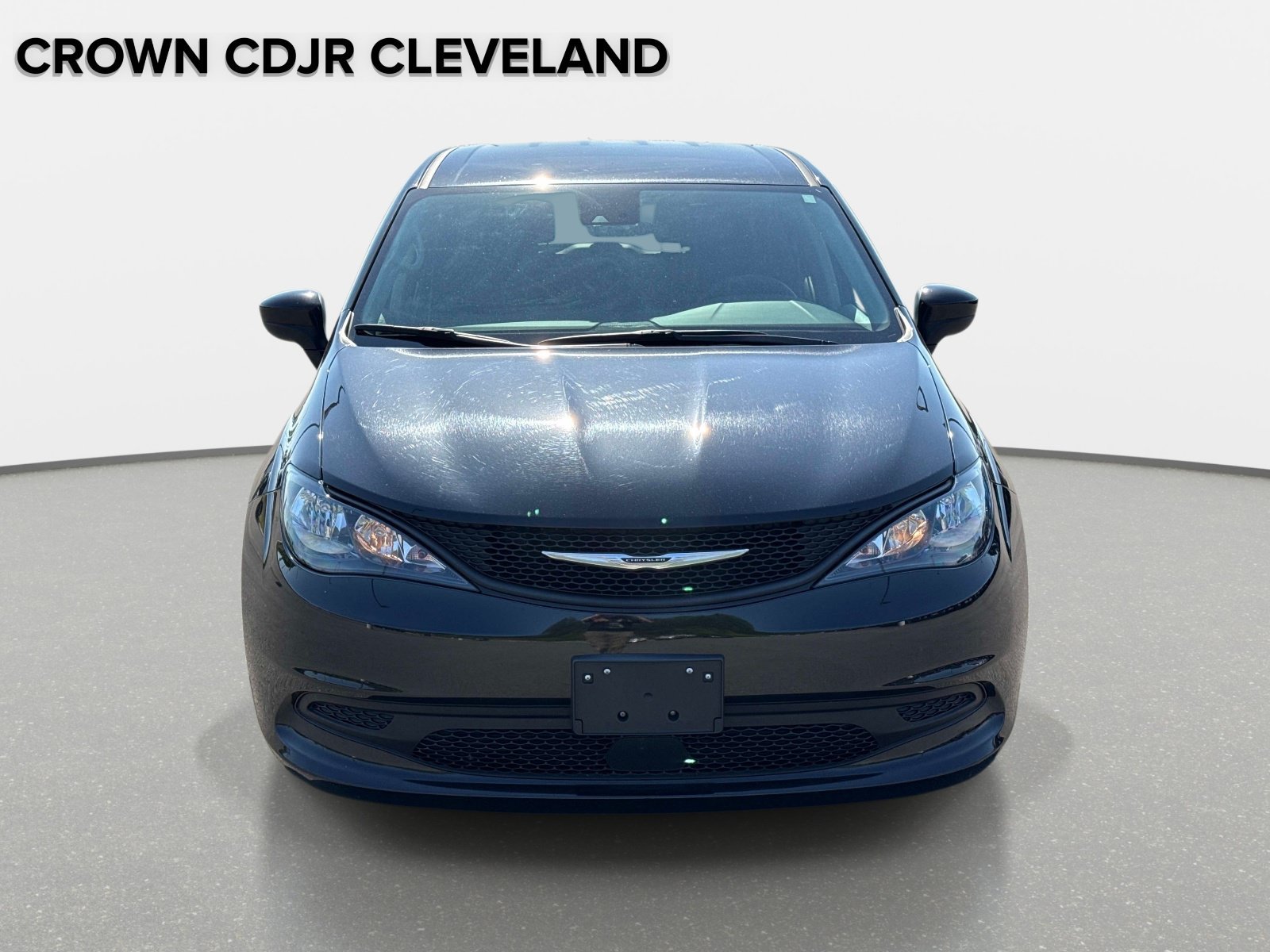 Used 2023 Chrysler Voyager LX FWD image 10