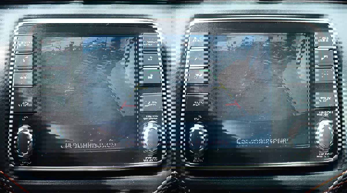 Used 2020 Nissan Versa SR w/ Electronics Package image 48