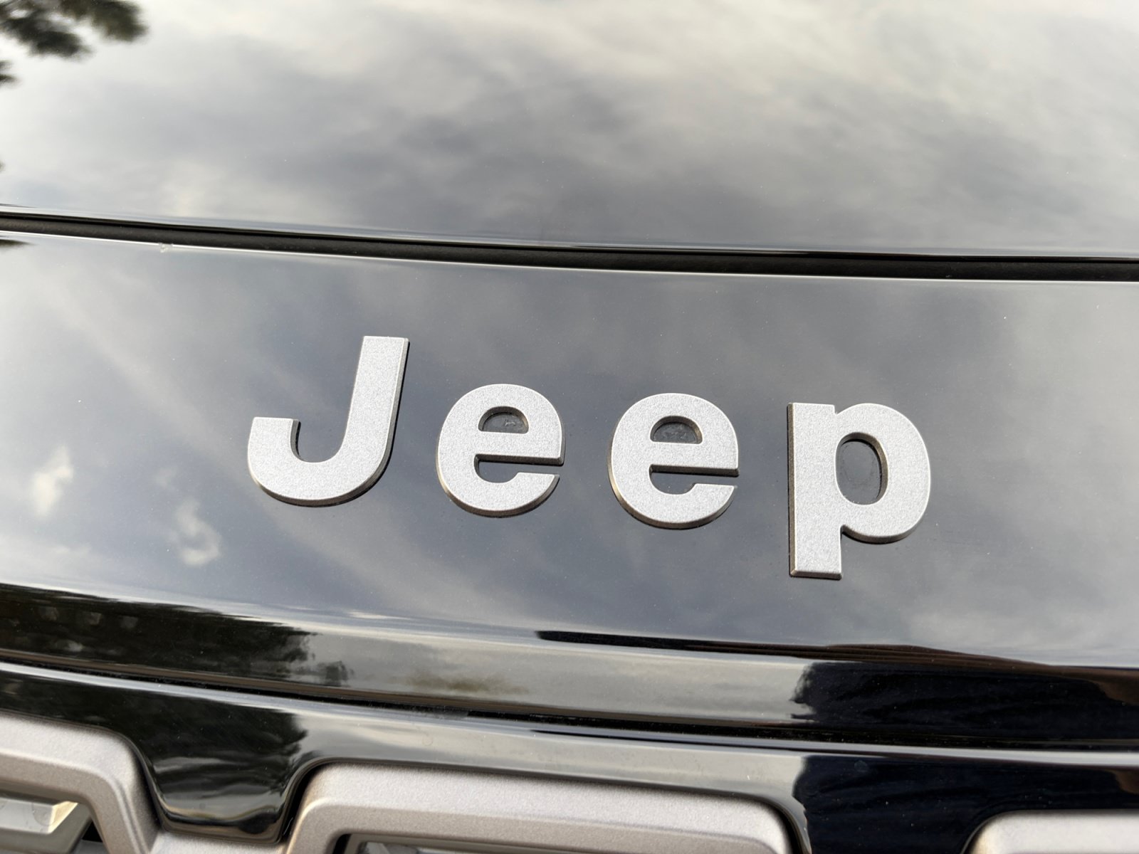New 2026 Jeep Cherokee Laredo AWD/4WD image 11