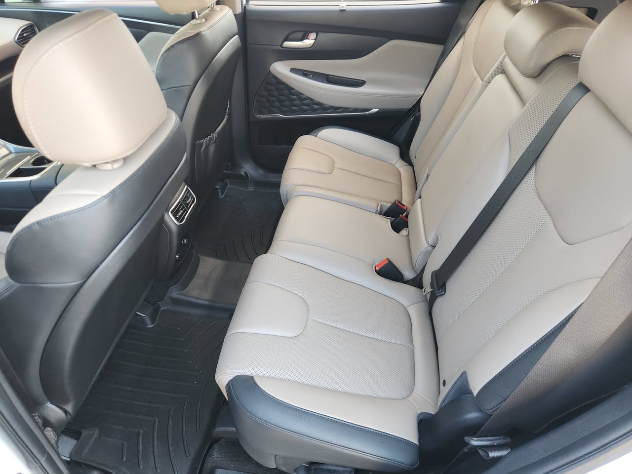 Used 2023 Hyundai Santa Fe SEL w/ Premium Package FWD image 29