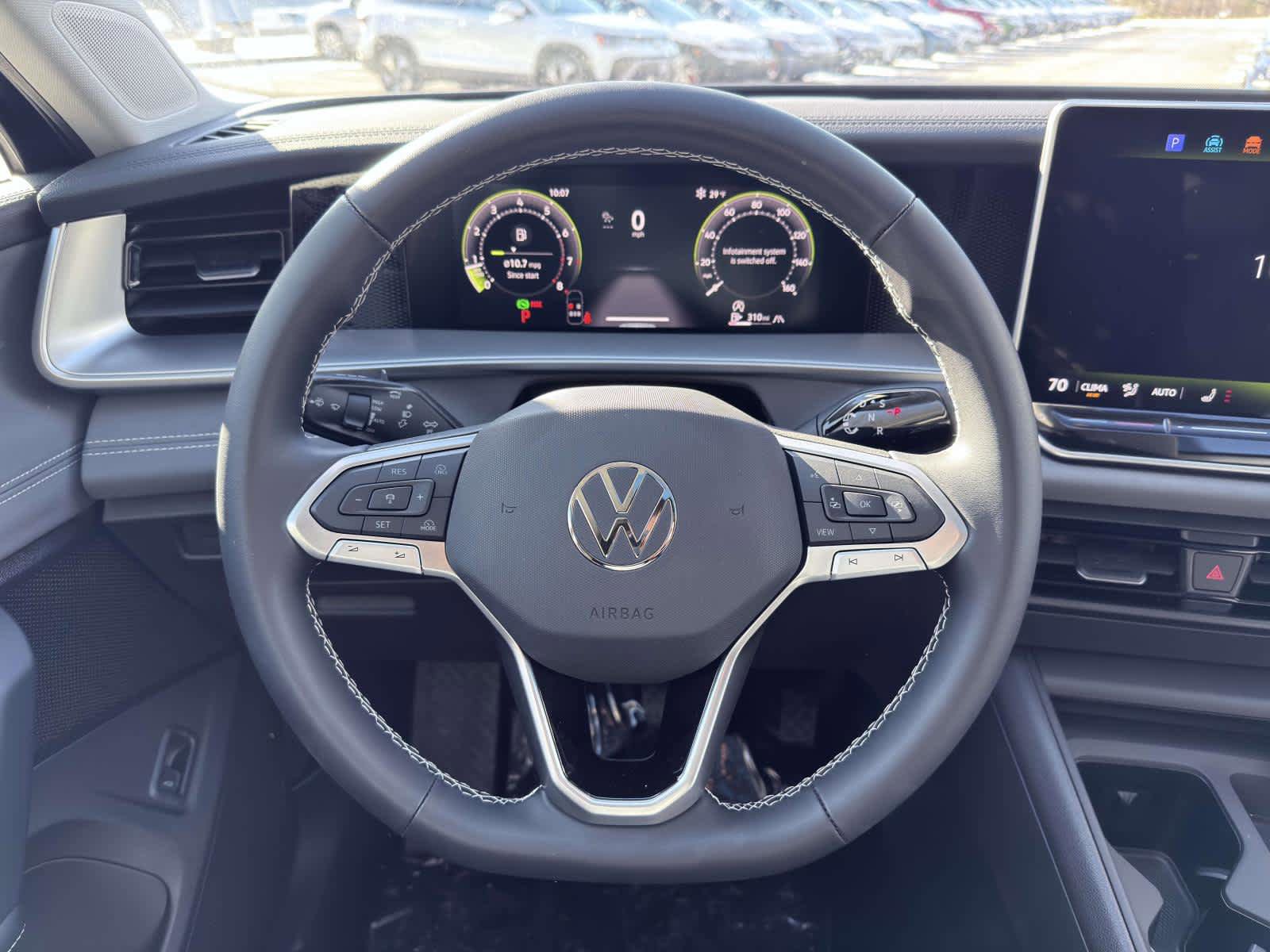 New 2026 Volkswagen Tiguan SE AWD/4WD image 10