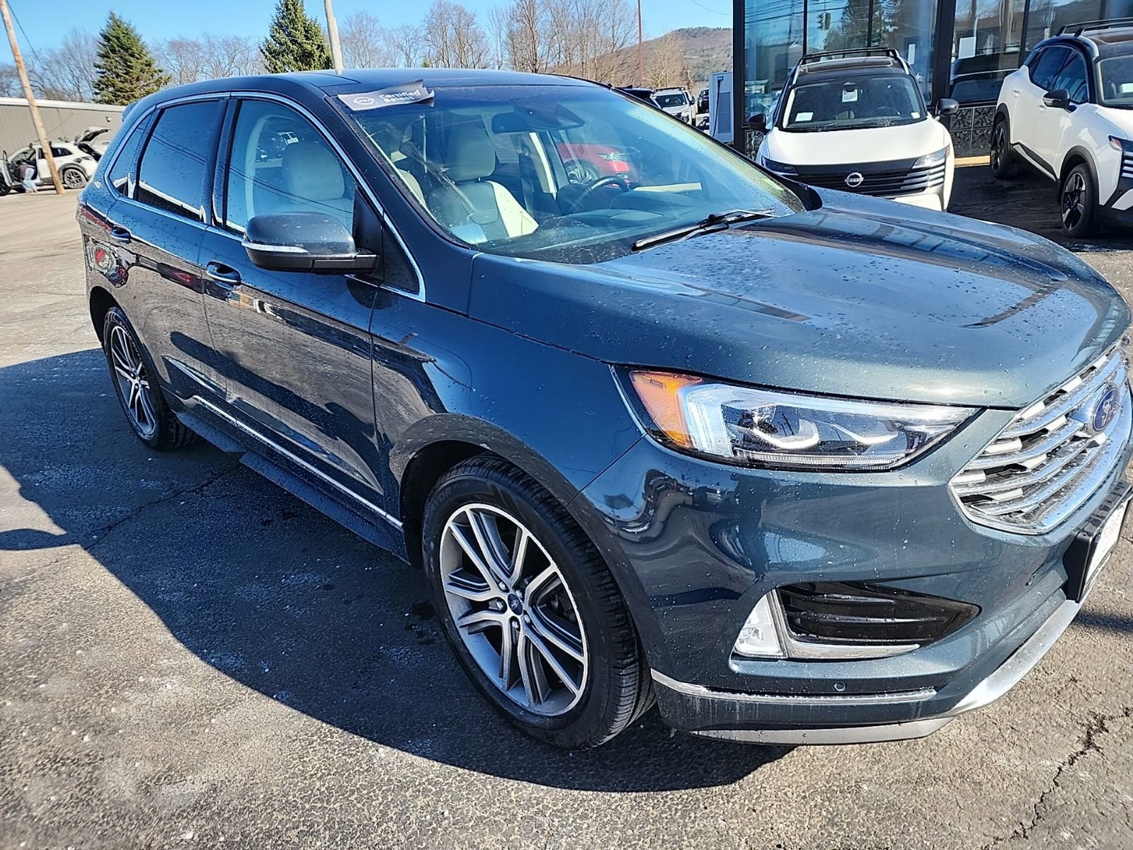 Used 2019 Ford Edge Titanium w/ Equipment Group 301A AWD/4WD image 2
