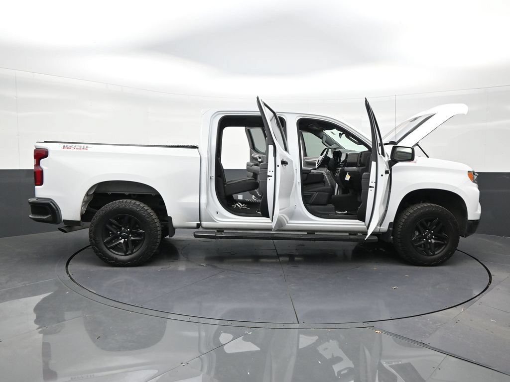 Used 2023 Chevrolet Silverado 1500 LT Trail Boss AWD/4WD image 30