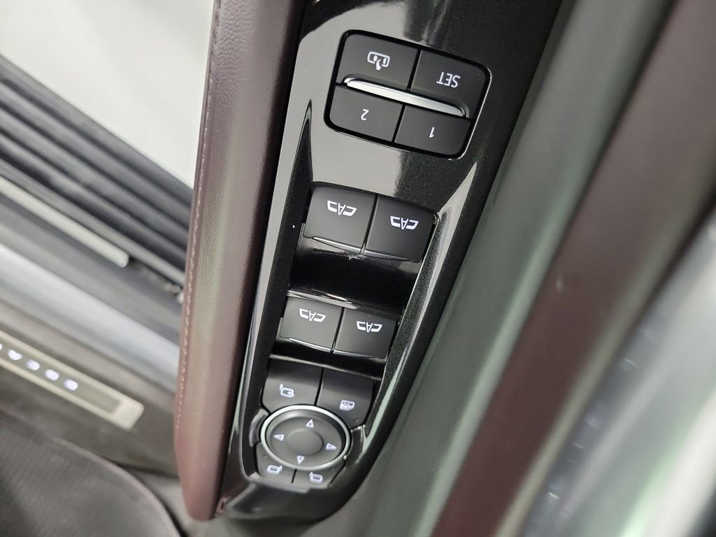 Certified 2021 Cadillac Escalade ESV Premium Luxury Platinum RWD image 21