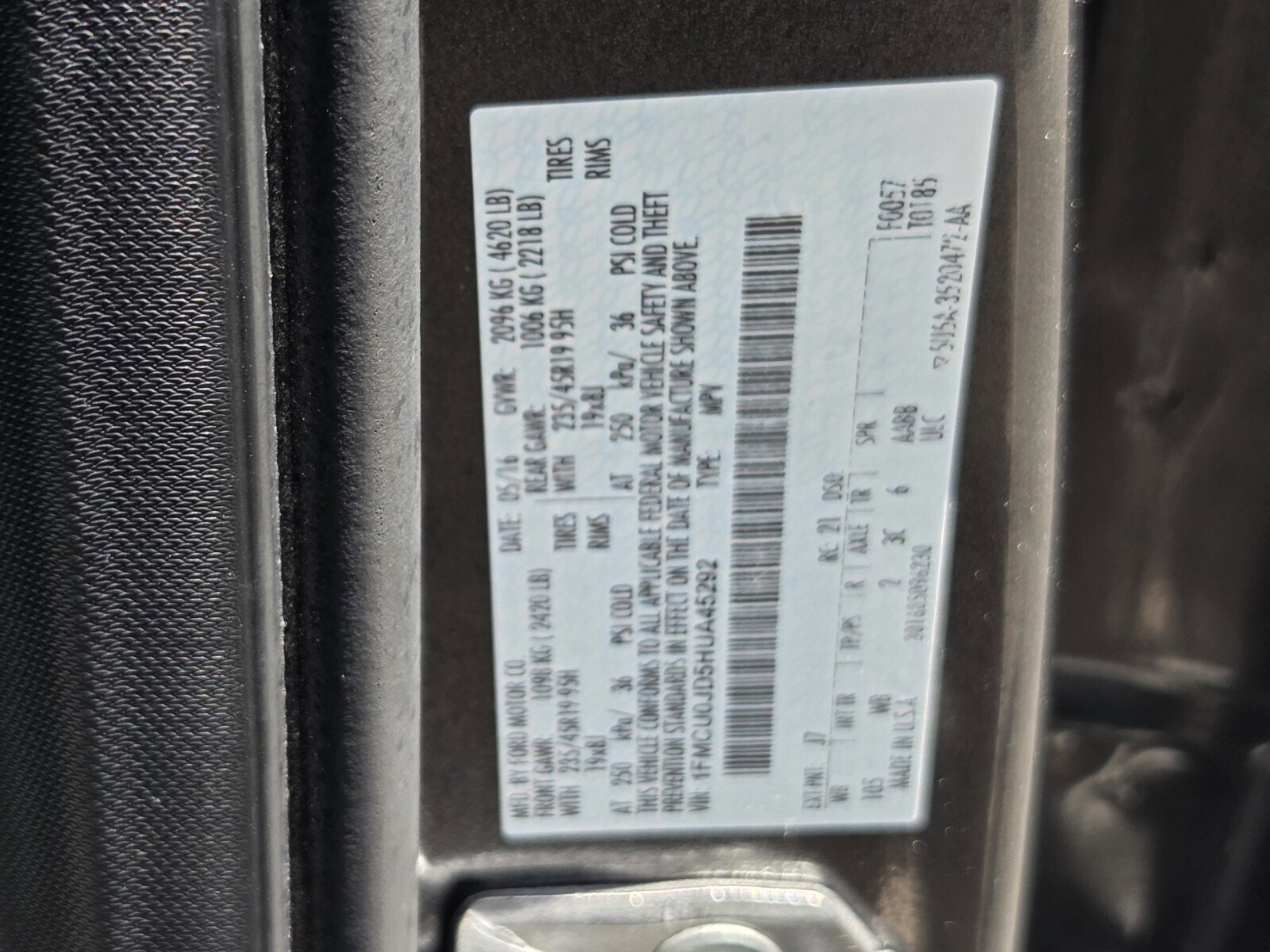 Used 2017 Ford Escape Titanium FWD image 13
