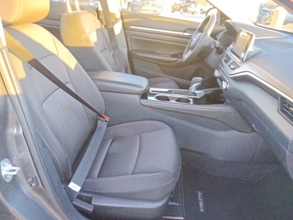 Used 2023 Nissan Altima 2.5 SV image 29