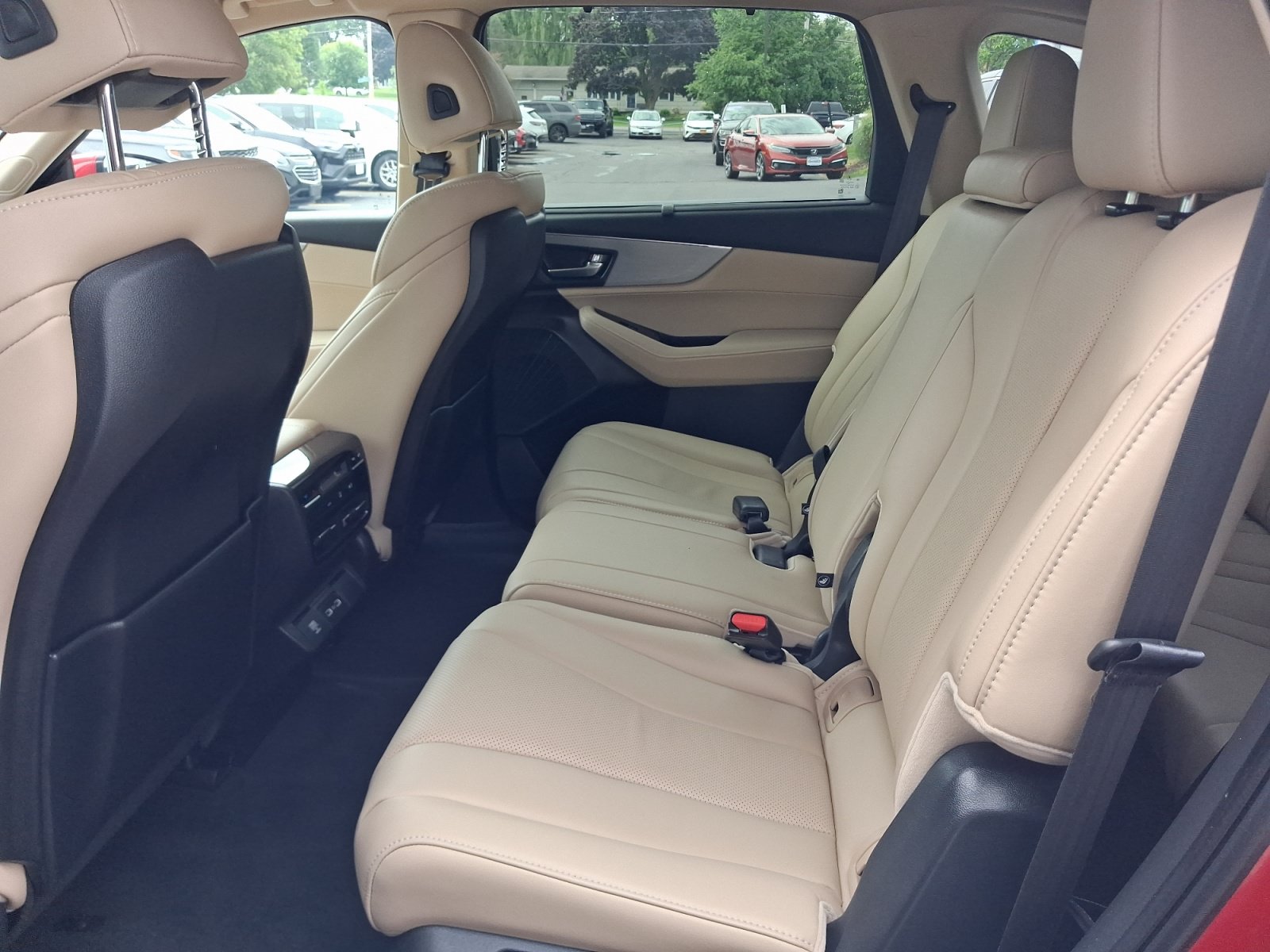 Used 2024 Acura MDX w/ Technology Package AWD/4WD image 18