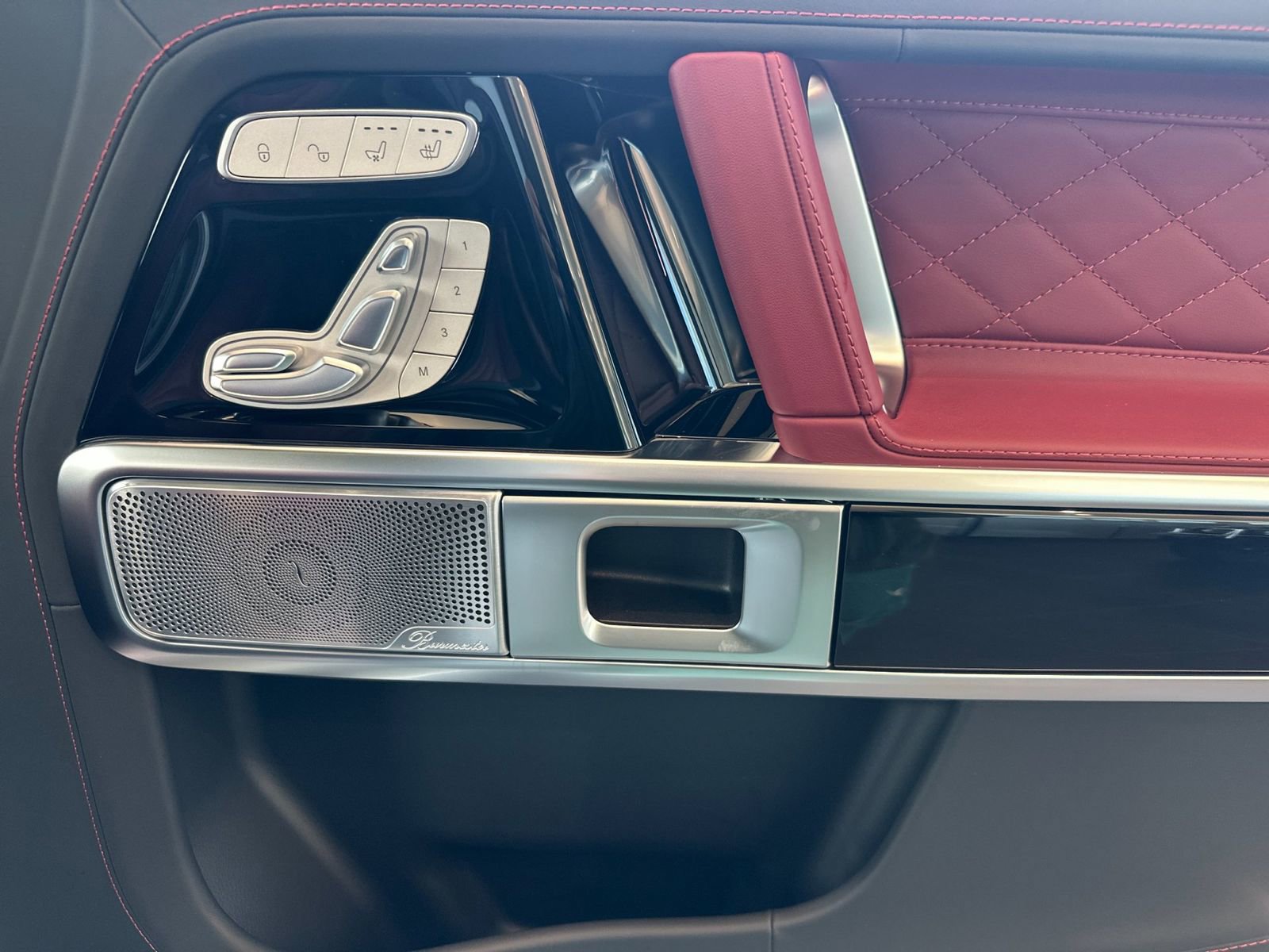 New 2026 Mercedes-Benz G 550 image 18