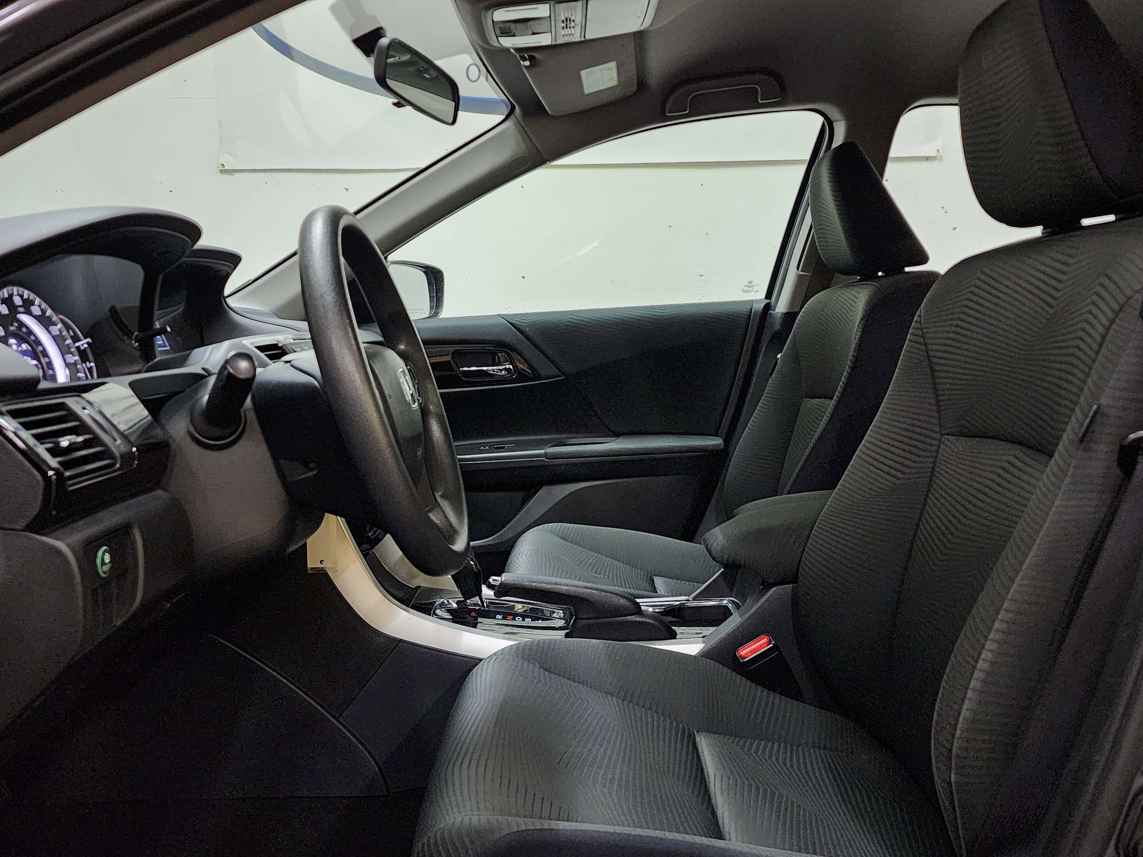 Used 2017 Honda Accord LX image 14