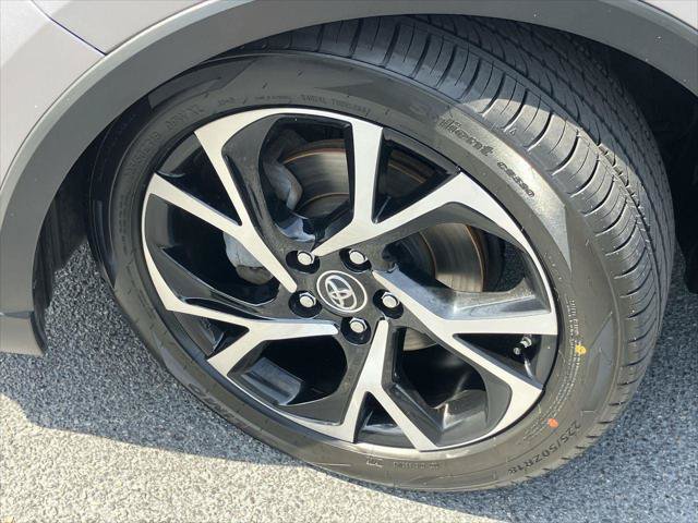 Certified 2018 Toyota C-HR XLE FWD image 9